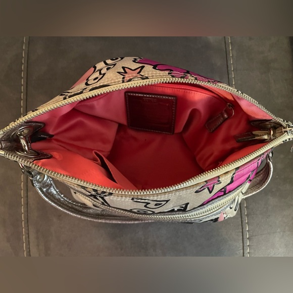 Rare Coach Poppy bag. Has shoulder strap & removable crossbody adjustable strap. - Picture 5 of 6